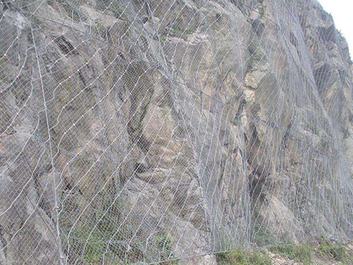 山體防護網